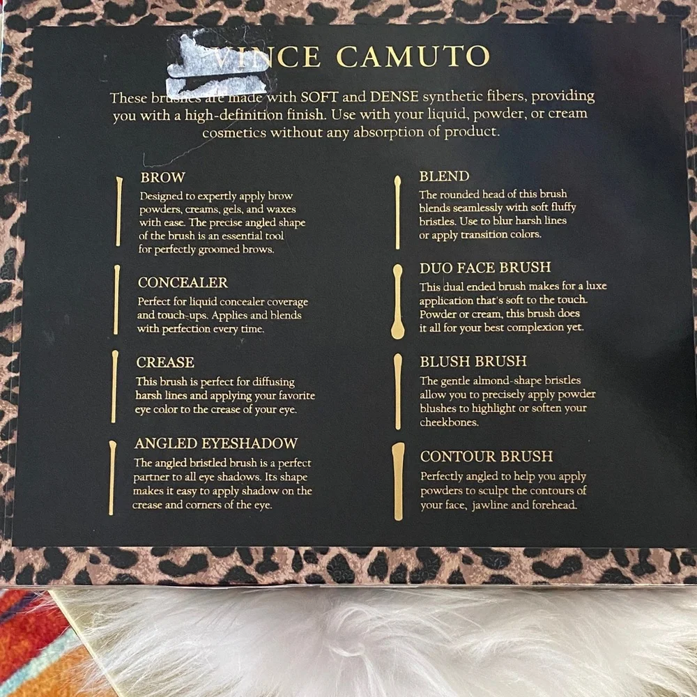 Vince Camuto Brush set new in box